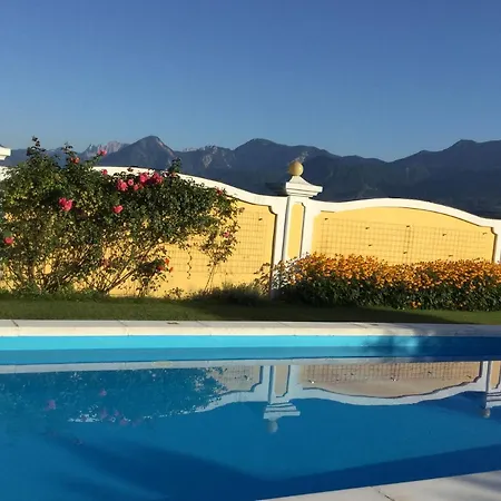 Panorama Schloessl * Velden am Wörthersee