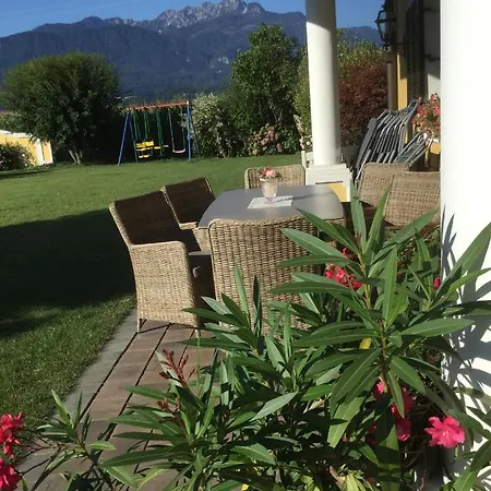 Apartment Panorama Schloessl Velden am Woerthersee