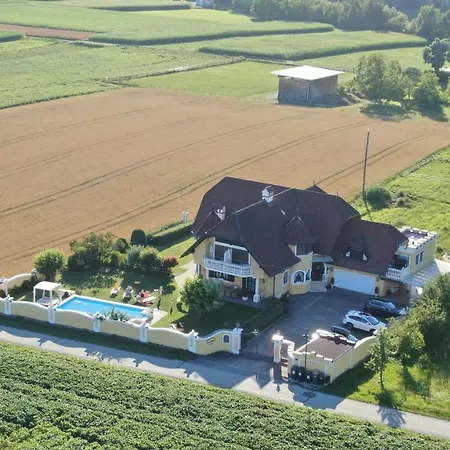 Panorama Schloessl Lejlighed Velden am Wörthersee