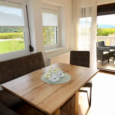 Apartment Panorama Schloessl *