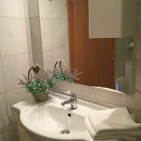 Panorama Schloessl * Velden am Wörthersee