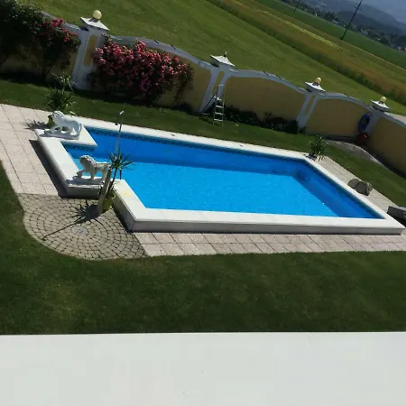 Panorama Schloessl Velden am Wörthersee