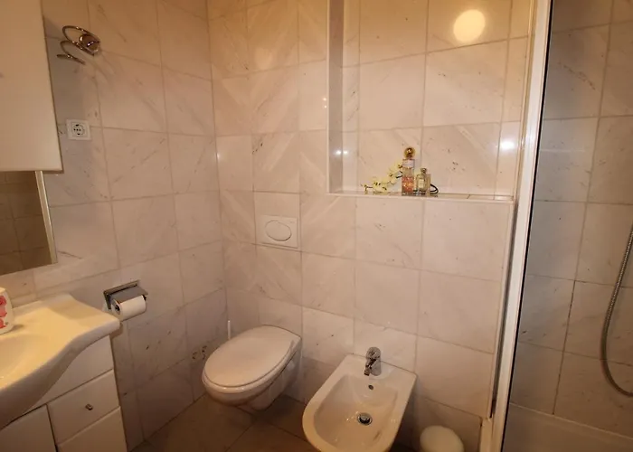 Panorama Schloessl וולדן אם וורתרסי