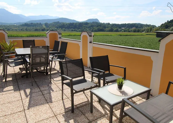 Panorama Schloessl Apartament Velden am Wörthersee