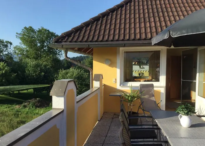 Panorama Schloessl * וולדן אם וורתרסי